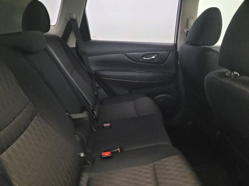 Used 2017 Nissan Rogue S AWD/4WD image 19