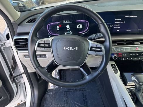 Used 2025 Kia Telluride S AWD/4WD image 16