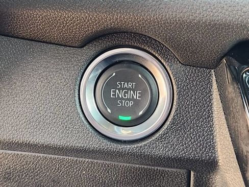 Used 2026 Chevrolet Traverse LT AWD/4WD image 20