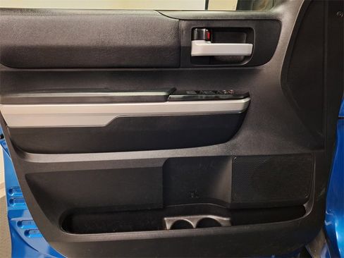 Used 2017 Toyota Tundra SR5 image 31