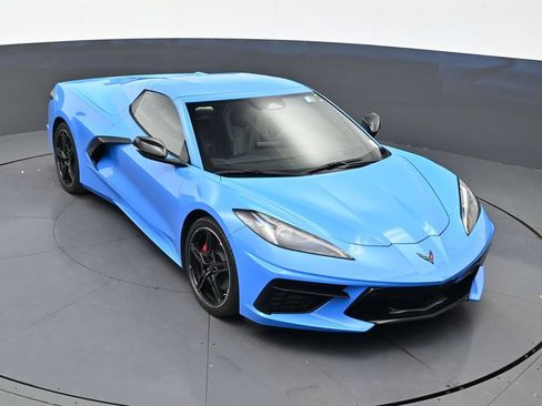 Used 2025 Chevrolet Corvette Stingray Preferred Conv w/ 2LT RWD image 18
