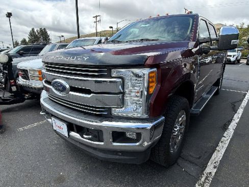 Used 2017 Ford F250 Lariat w/ Chrome Package AWD/4WD image 4