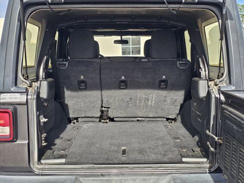 Used 2020 Jeep Wrangler Unlimited Sport S image 25