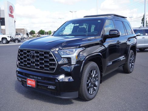 New 2026 Toyota Sequoia Platinum image 5