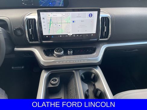 New 2025 Ford Expedition Platinum w/ Platinum Ultimate Package image 2