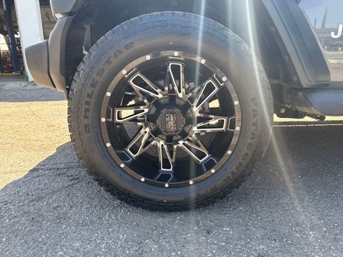 Used 2020 Jeep Wrangler Unlimited Sport S AWD/4WD image 28