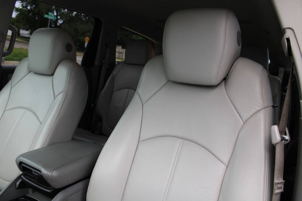 Used 2015 Chevrolet Traverse LT AWD/4WD image 22