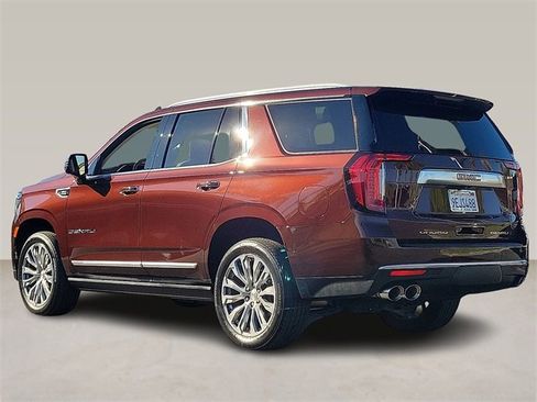 Used 2023 GMC Yukon Denali image 2