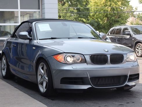 Used 2010 BMW 135i Convertible image 6
