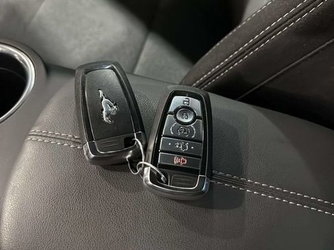 Used 2025 Ford Mustang GT RWD image 29