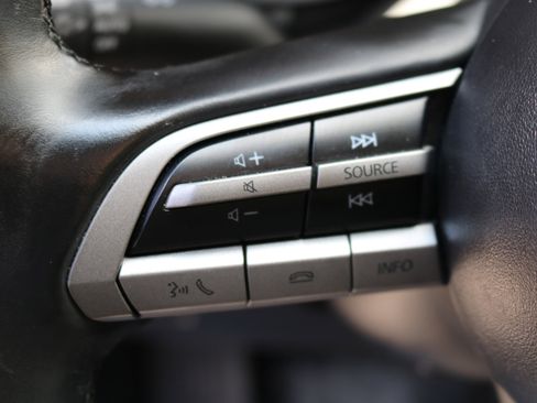 Used 2021 MAZDA MAZDA3 s image 18