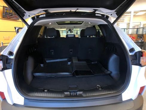 Certified 2022 Ford Escape SE w/ Convenience Package FWD image 23
