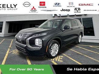 Used 2022 Mitsubishi Outlander ES video 1