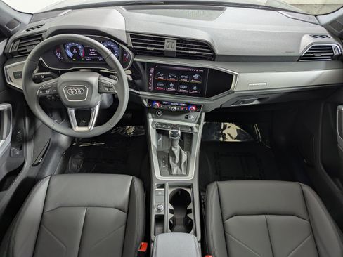 New 2025 Audi Q3 2.0T Premium image 10