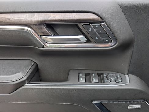 Used 2024 Chevrolet Silverado 1500 LTZ image 14