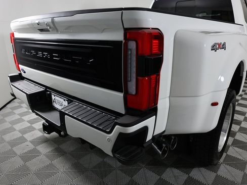 Used 2025 Ford F450 Platinum image 51