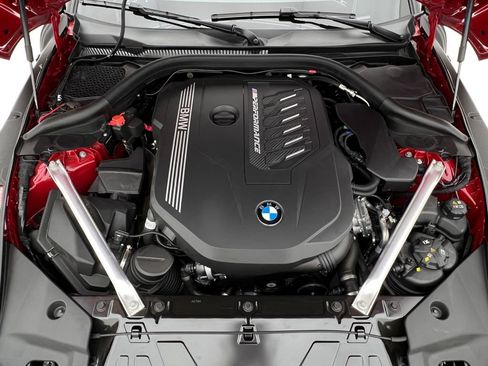 Certified 2025 BMW Z4 M40i w/ Edition image 29