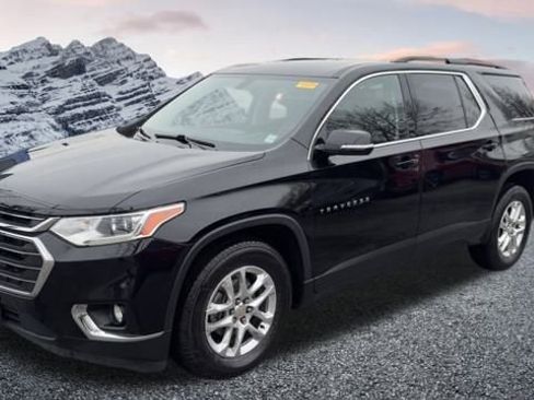 Used 2019 Chevrolet Traverse LT image 1