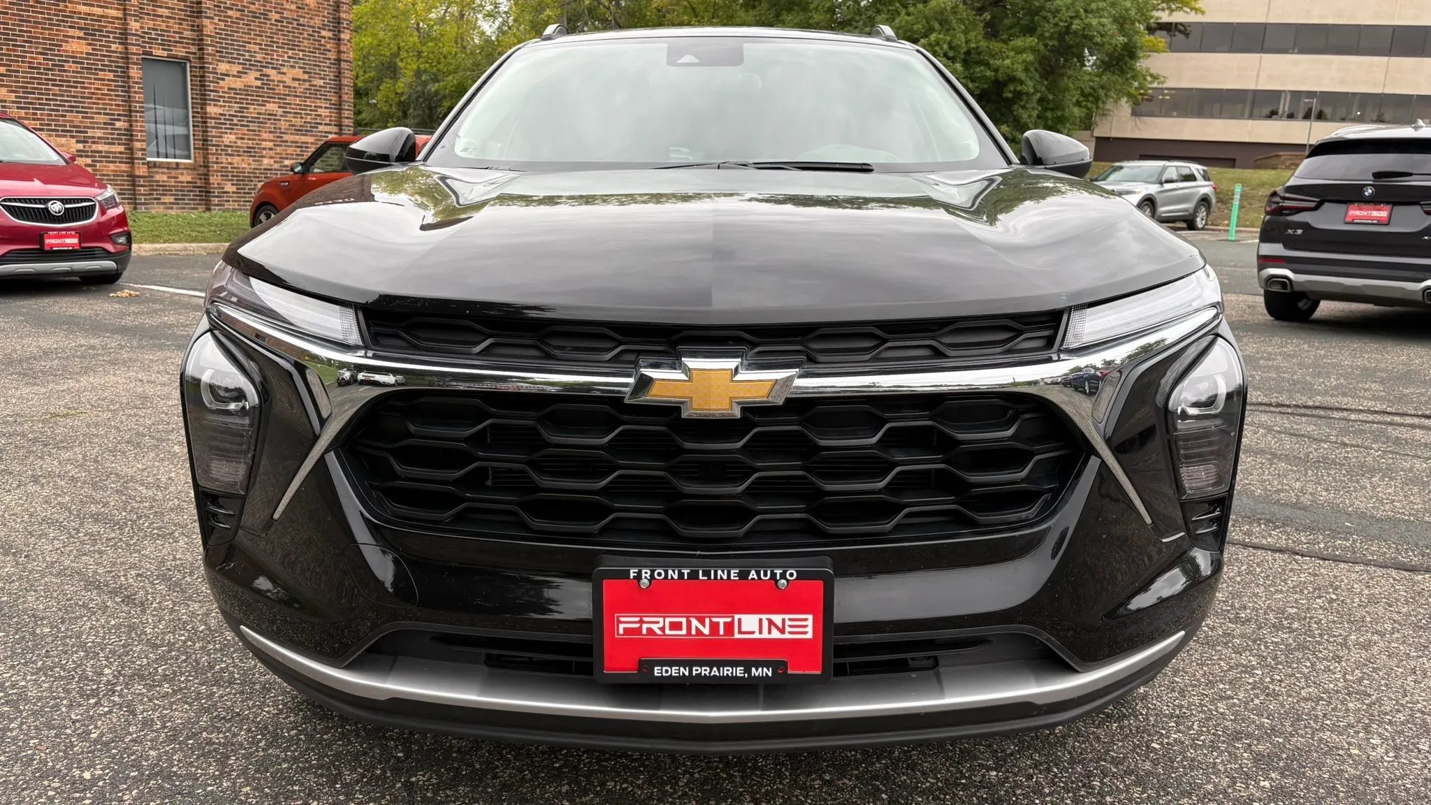 Used 2025 Chevrolet Trax LT w/ LT Convenience Package FWD image 14