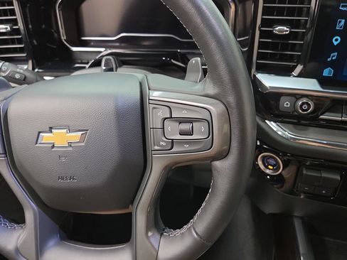 Certified 2025 Chevrolet Silverado 1500 High Country AWD/4WD image 17