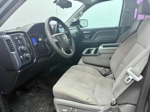 Used 2015 Chevrolet Silverado 1500 W/T image 9