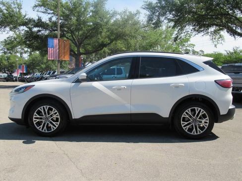 Used 2022 Ford Escape SEL w/ Technology Package FWD image 4