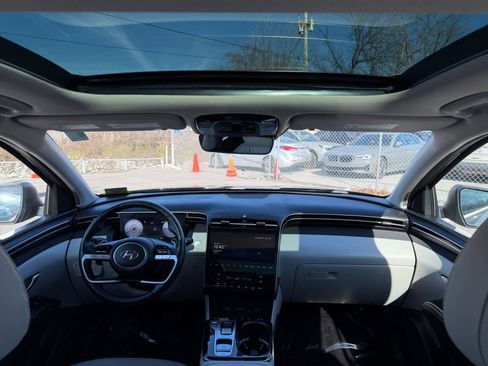 Certified 2024 Hyundai Tucson Limited image 13