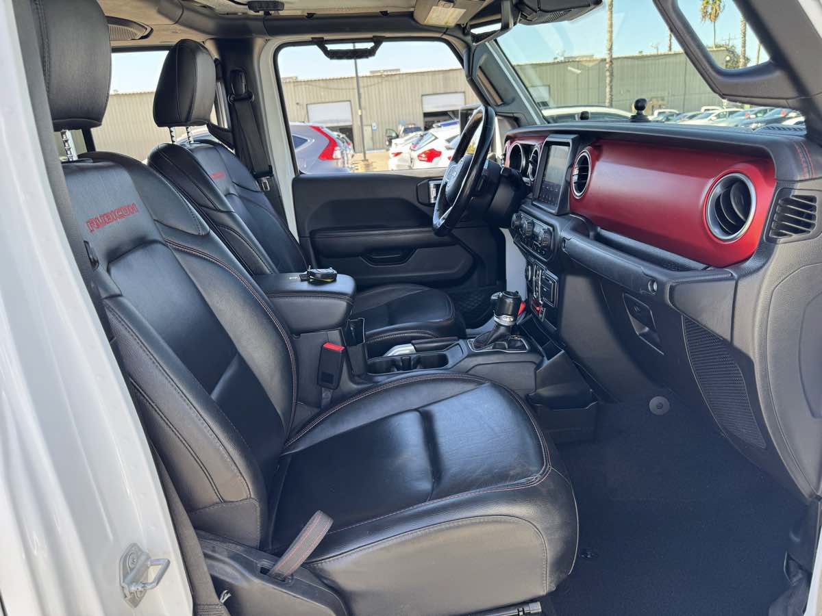 Used 2020 Jeep Gladiator Rubicon AWD/4WD image 16