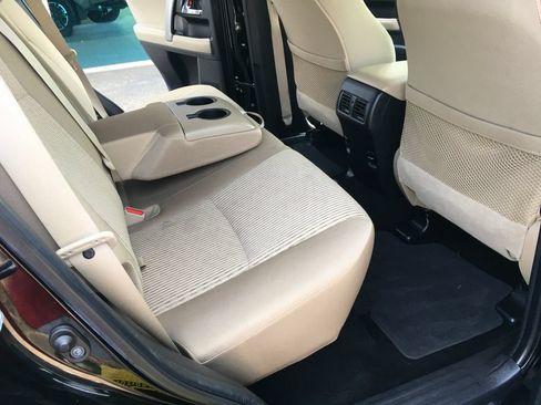 Used 2018 Toyota 4Runner SR5 AWD/4WD image 26
