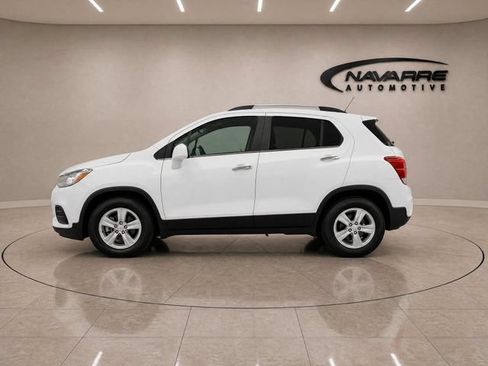 Used 2019 Chevrolet Trax LT w/ LT Convenience Package FWD image 4