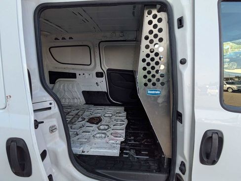 Used 2018 RAM ProMaster City Tradesman image 15