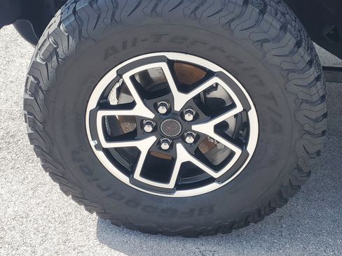 Used 2026 Jeep Wrangler Unlimited Rubicon image 4