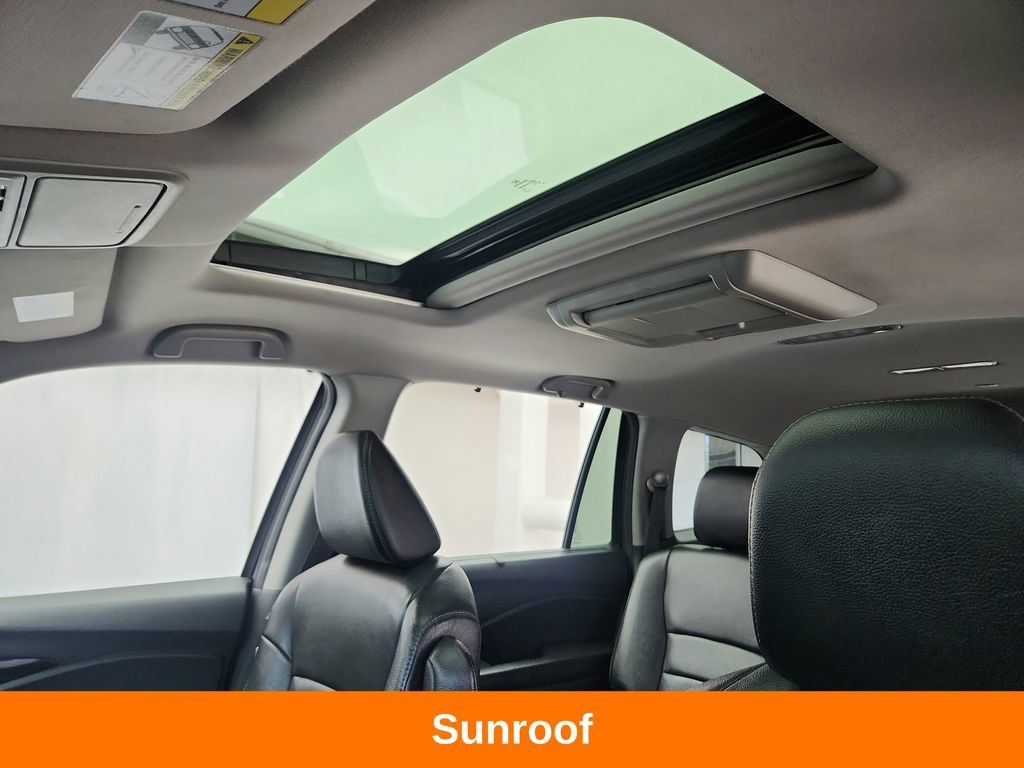 Used 2016 Honda Pilot Touring image 12