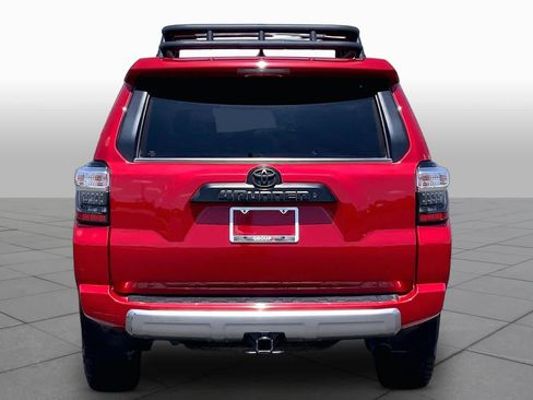 Used 2022 Toyota 4Runner TRD Off-Road Premium AWD/4WD image 5
