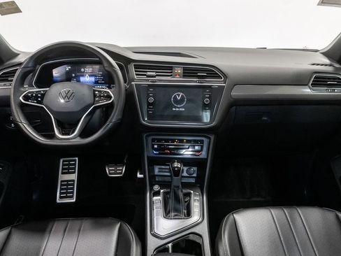 Used 2024 Volkswagen Tiguan SE R-Line w/ MDO Package, Three-Row image 25