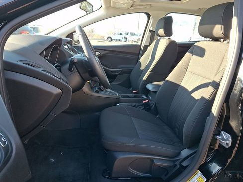 Used 2018 Ford Focus SEL w/ Cold Weather Package image 13