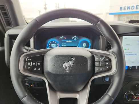 Used 2025 Ford Bronco Badlands AWD/4WD image 19
