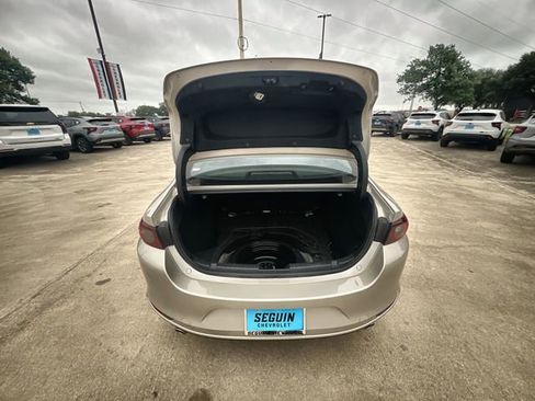 Used 2025 MAZDA MAZDA3 s FWD image 25