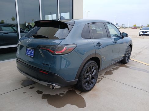Used 2024 Honda HR-V Sport image 7