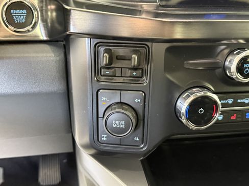 New 2026 Ford F250 Lariat w/ Black Appearance Package AWD/4WD image 21