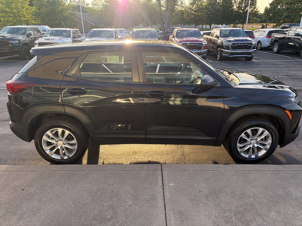 Used 2021 Chevrolet TrailBlazer LS AWD/4WD image 8