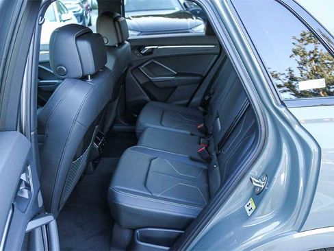 New 2025 Audi Q3 2.0T Premium image 17