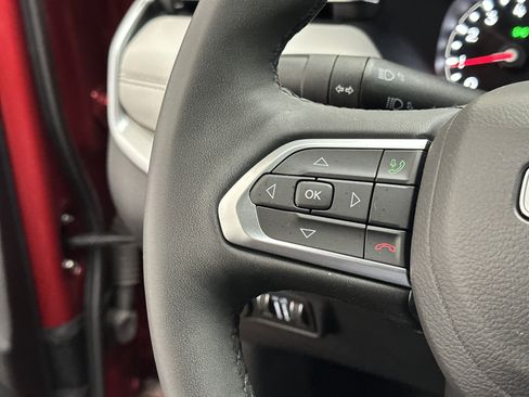 Used 2025 Jeep Compass Limited AWD/4WD image 27