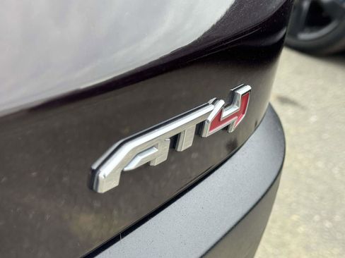 Used 2021 GMC Acadia AT4 w/ Technology Package image 9