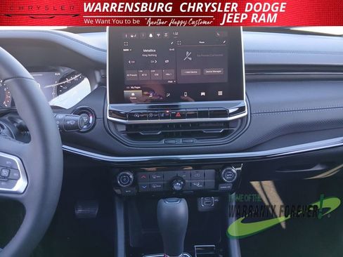 New 2026 Jeep Compass Latitude image 21