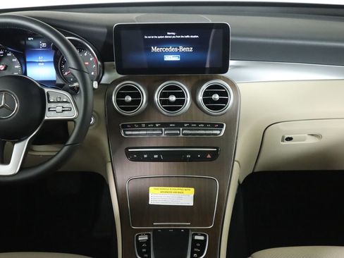 Certified 2022 Mercedes-Benz GLC 300 image 14