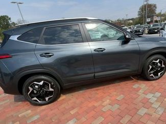 Used 2024 Kia Seltos EX video 2