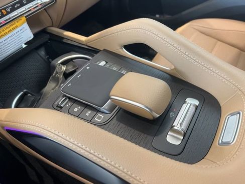 New 2026 Mercedes-Benz GLS 580 4MATIC image 10