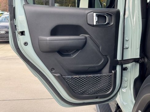 Used 2023 Jeep Wrangler Rubicon w/ Cold Weather Group image 21