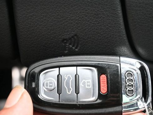 Used 2014 Audi S8 AWD/4WD image 40